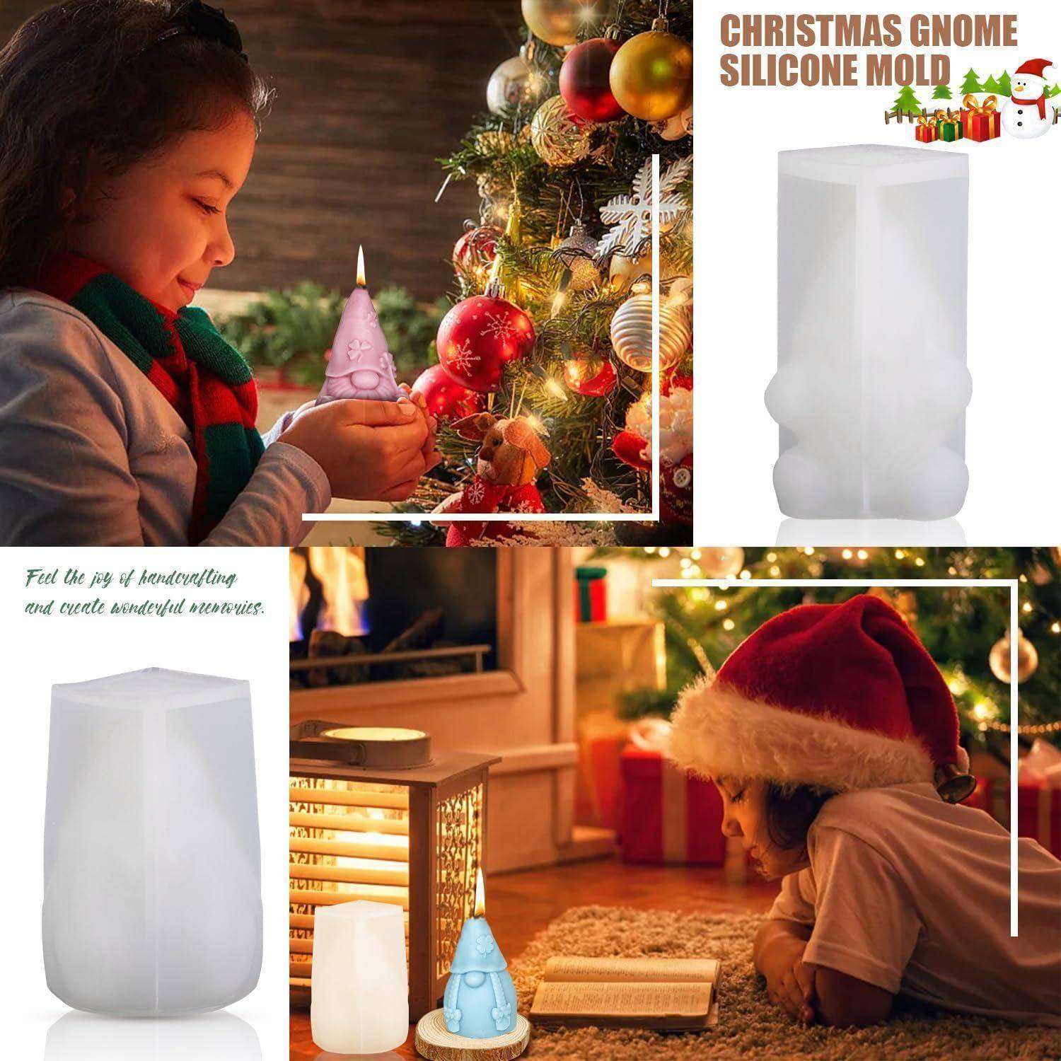 Kind blickt auf einen beleuchteten Weihnachtsbaum mit Christbaumschmuck und hält eine Silikonform eines koboldartigen Figur. Text lautet: 