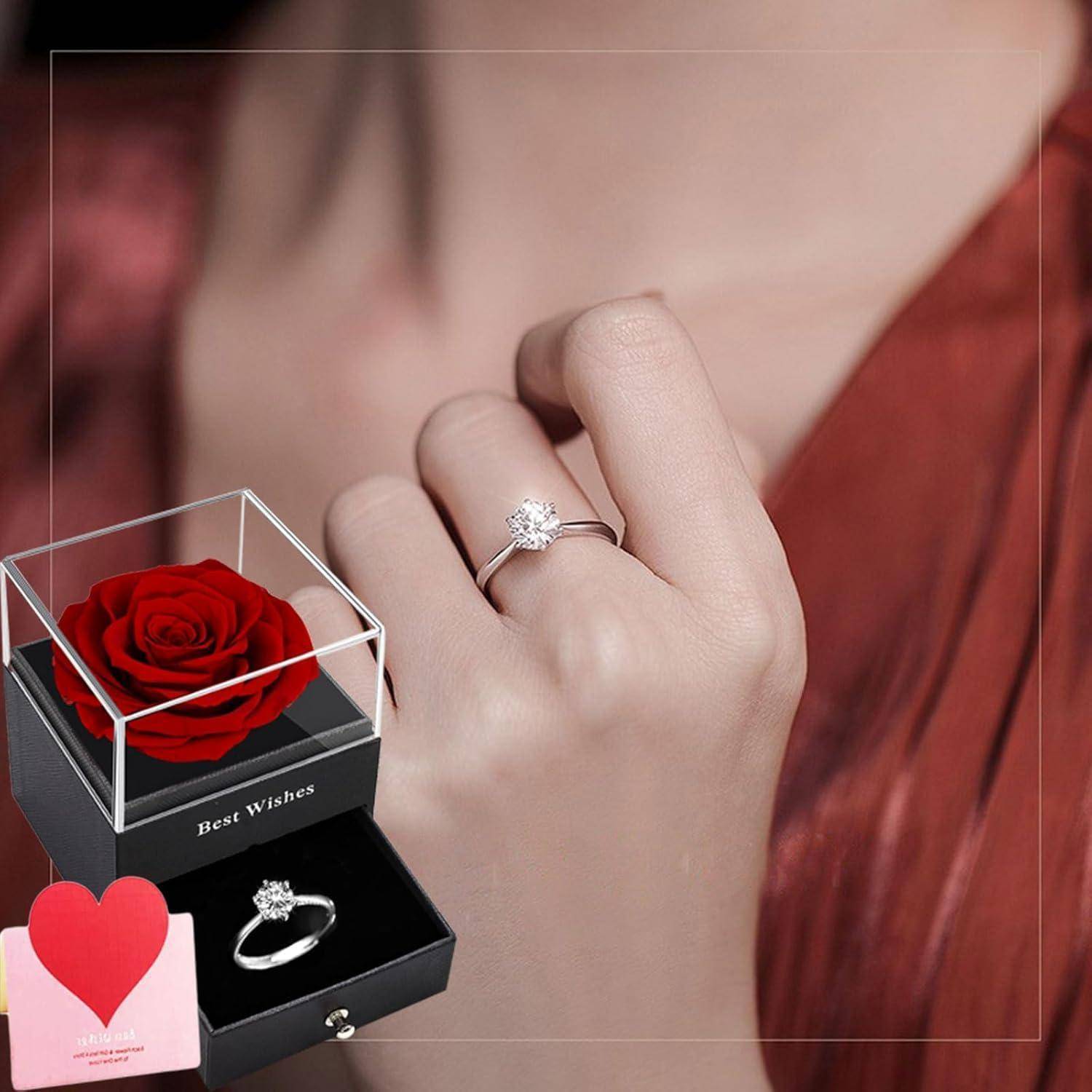 Eine Person, die einen eleganten Ring trägt, mit einer 