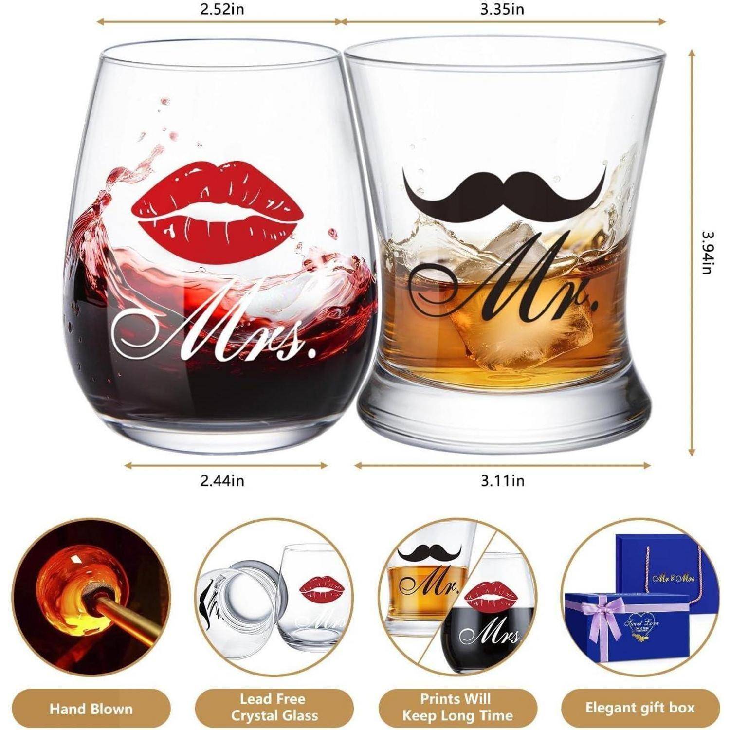 Glasset mit einem 'Mrs.'-Glas mit rotem Lippendesign und einem 'Mr.'-Glas mit Schnurrbart, dargestellt mit Maßangaben und Verpackungsdetails.