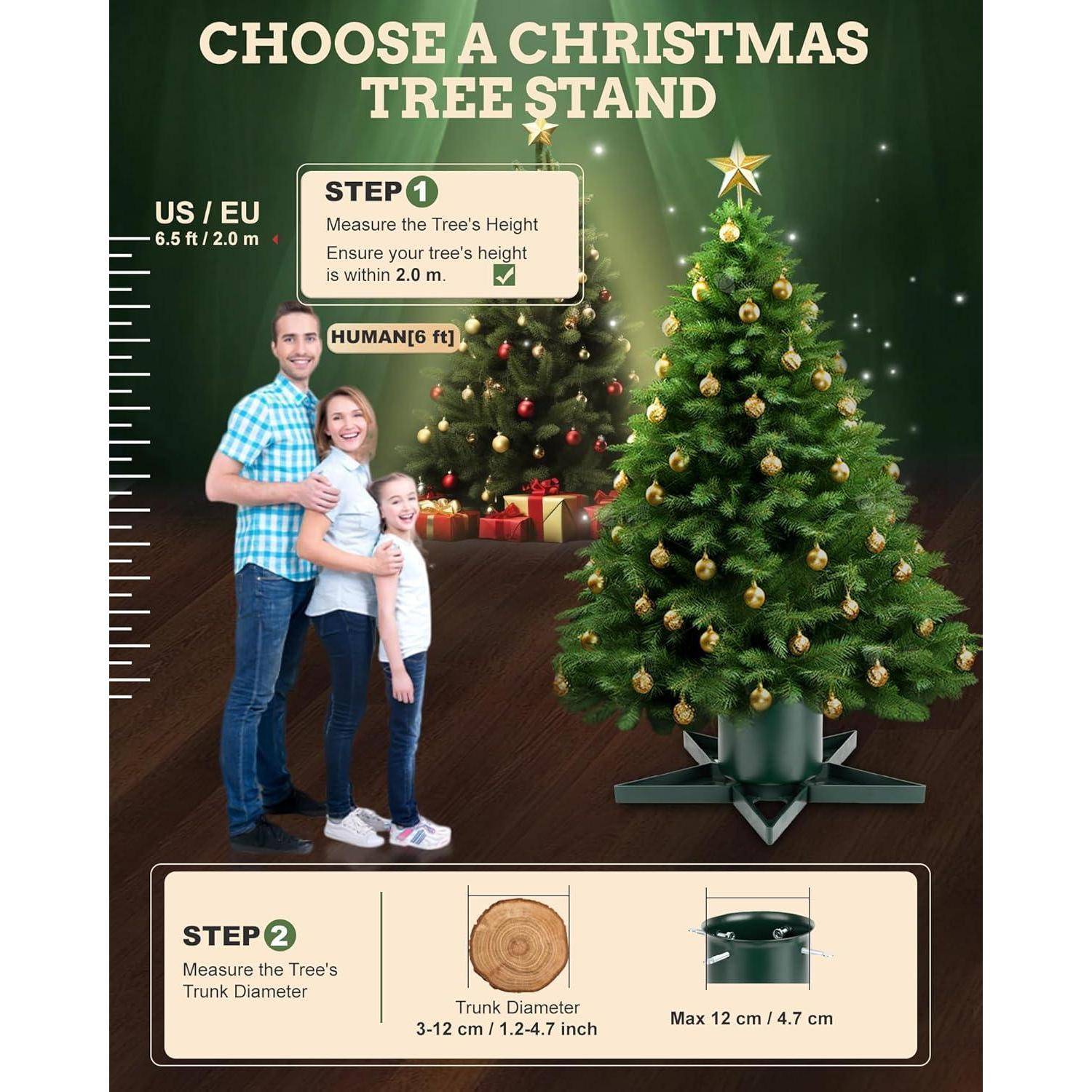 Familie steht neben einem Weihnachtsbaum und einem Messgerät und zeigt die Schritte zur Auswahl eines Baumständers. Schritte: Baumhöhe und Stammdurchmesser messen.