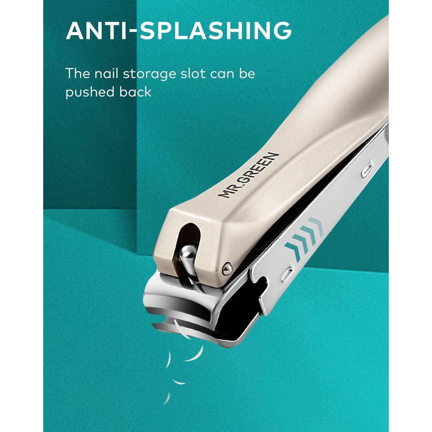 Nagelschneider mit Anti-Spritz-Design und Nagelaufbewahrungsschlitz. Text lautet 'ANTI-SPRITZEND' und erklärt, dass der Schlitz zurückgeschoben werden kann.