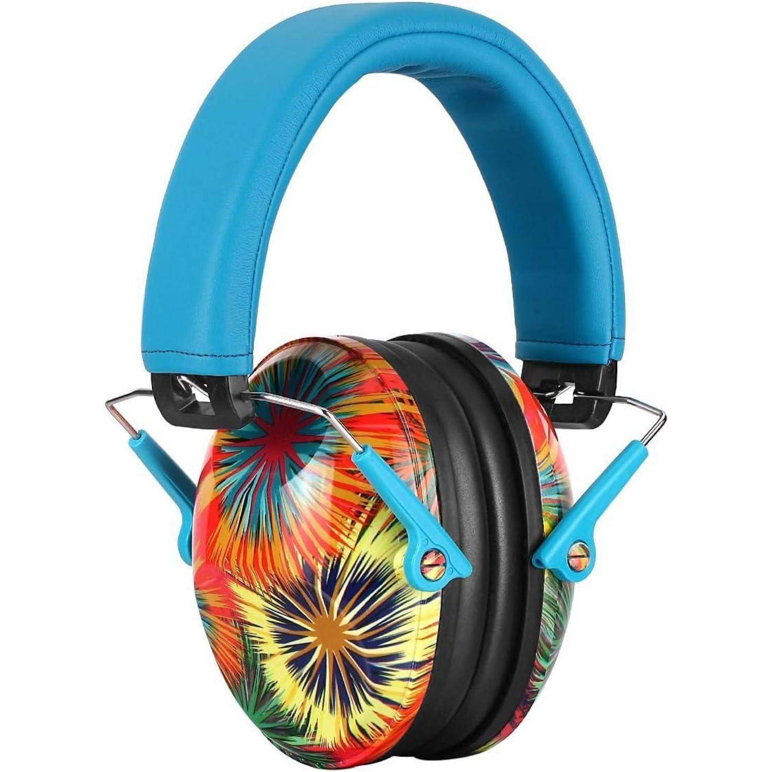 Bunte Noise-Canceling-Kopfhörer mit einem lebendigen Feuerwerks-Muster und blauem Kopfbügel, mit Fokus auf das Design.