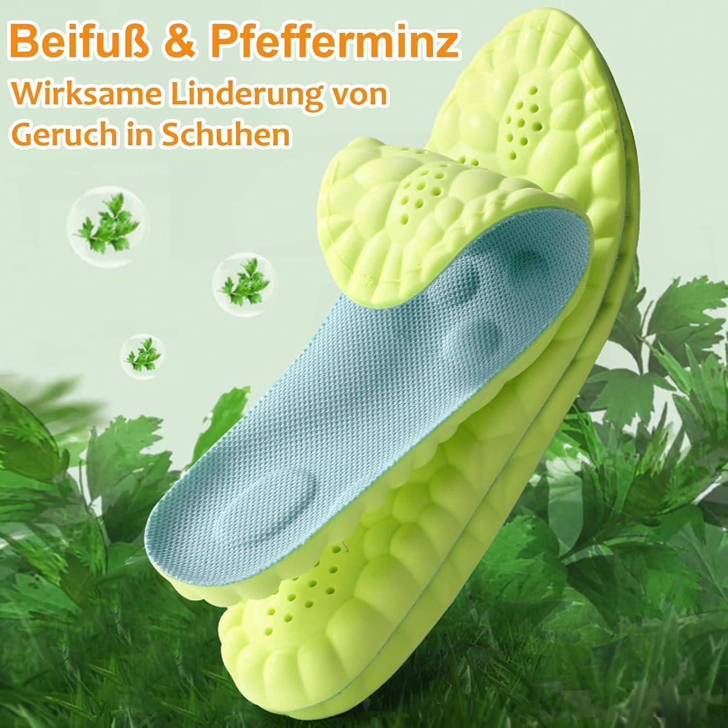 Das Bild zeigt grüne Schuheinlagen mit dem Text 'Beifuß & Pfefferminz' und 'Wirksame Linderung von Geruch in Schuhen', was auf eine Geruchsreduzierung hinweist.