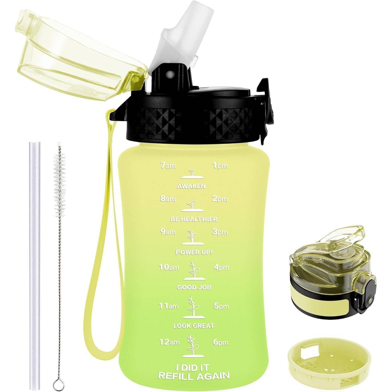 Gelb-grüne Wasserflasche mit motivierenden Zeitmarkierungen von 7 Uhr morgens bis 21 Uhr. Inklusive Klappdeckel, Strohhalm, Bürste und Trageriemen.