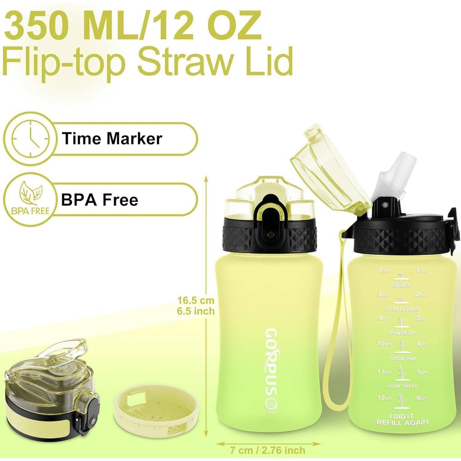 350 ML/12 OZ Flip-top Straw Lid' Wasserflasche mit Zeitmarkierungen, BPA-frei, in durchscheinendem Grün, mit Deckel und offenem Strohhalm.