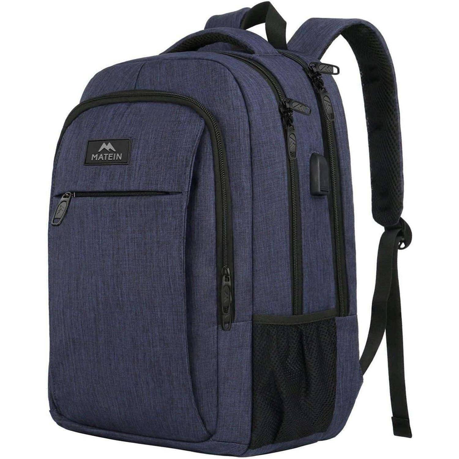 Ein blauer Laptop-Rucksack mit mehreren Fächern, einschließlich Vorder- und Seitentaschen, einem USB-Ladeanschluss und gepolsterten Schultergurten.