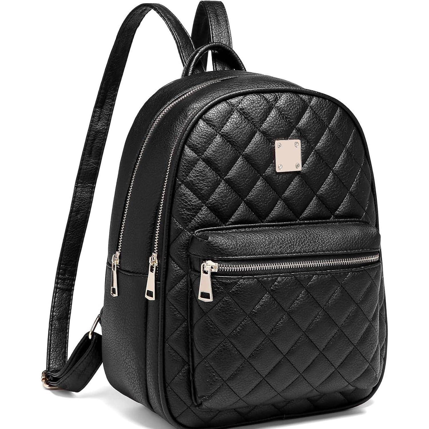 Schwarzer gesteppter Rucksack mit Reißverschlusstasche an der Vorderseite und oberer Abteilung, ausgestattet mit verstellbaren Schultergurten und elegantem Design.