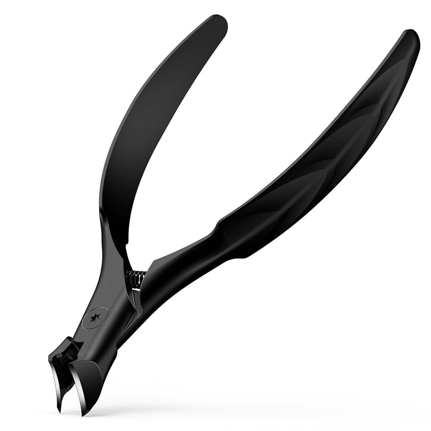 Eine schwarze Nagelschere mit gebogenem Griff und scharfen Klingen, entwickelt für präzises Trimmen von Nägeln.