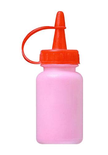 Eine rosa Quetschflasche mit rotem Deckel und Ausguss, die häufig für Gewürzsaucen wie Ketchup oder Senf verwendet wird.
