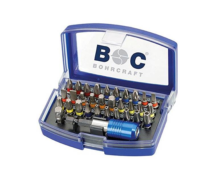 Ein Satz von 32 Schraubendreher-Bits in einer blauen Plastikbox mit der Aufschrift ‚BOHRCRAFT', mit verschiedenen Größen und Typen für unterschiedliche Anwendungen.