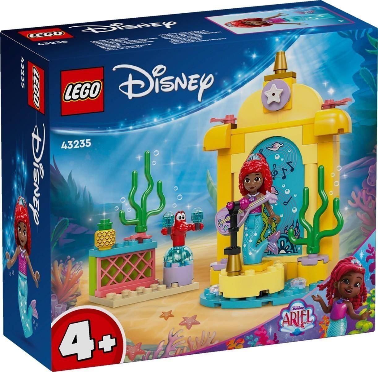 LEGO Disney 43235 Ariel Set-Schachtelkunstwerk, das eine kinderfreundliche Unterwasser-Spielszene mit Ariel, einer kleinen Bühne, Seepflanzen und einer 4+-Altersbezeichnung zeigt.