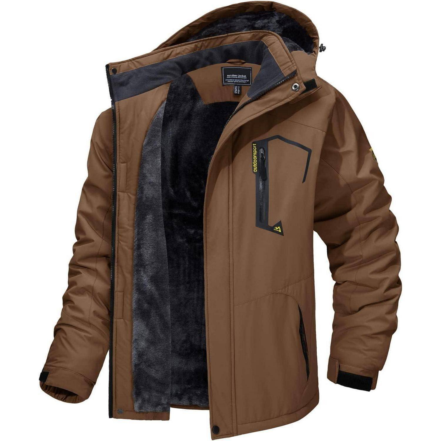 Eine braune Winterjacke mit einem pelzgefütterten Innenfutter, verstellbarer Kapuze, Reißverschluss und mehreren Taschen.