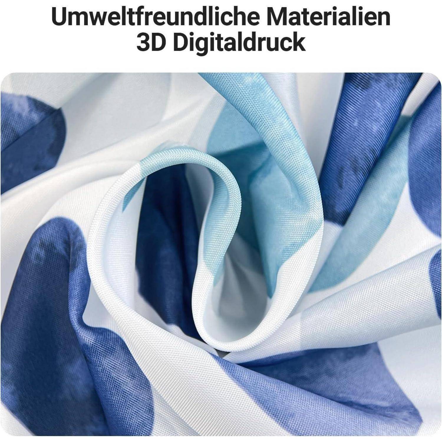 Ein Nahaufnahme eines umweltfreundlichen Stoffs mit einem gedrehten Muster, der den 3D-Digitaldruck in Blau- und Weißtönen präsentiert. Text liest sich: 'Umweltfreundliche Materialien 3D Digitaldruck'.