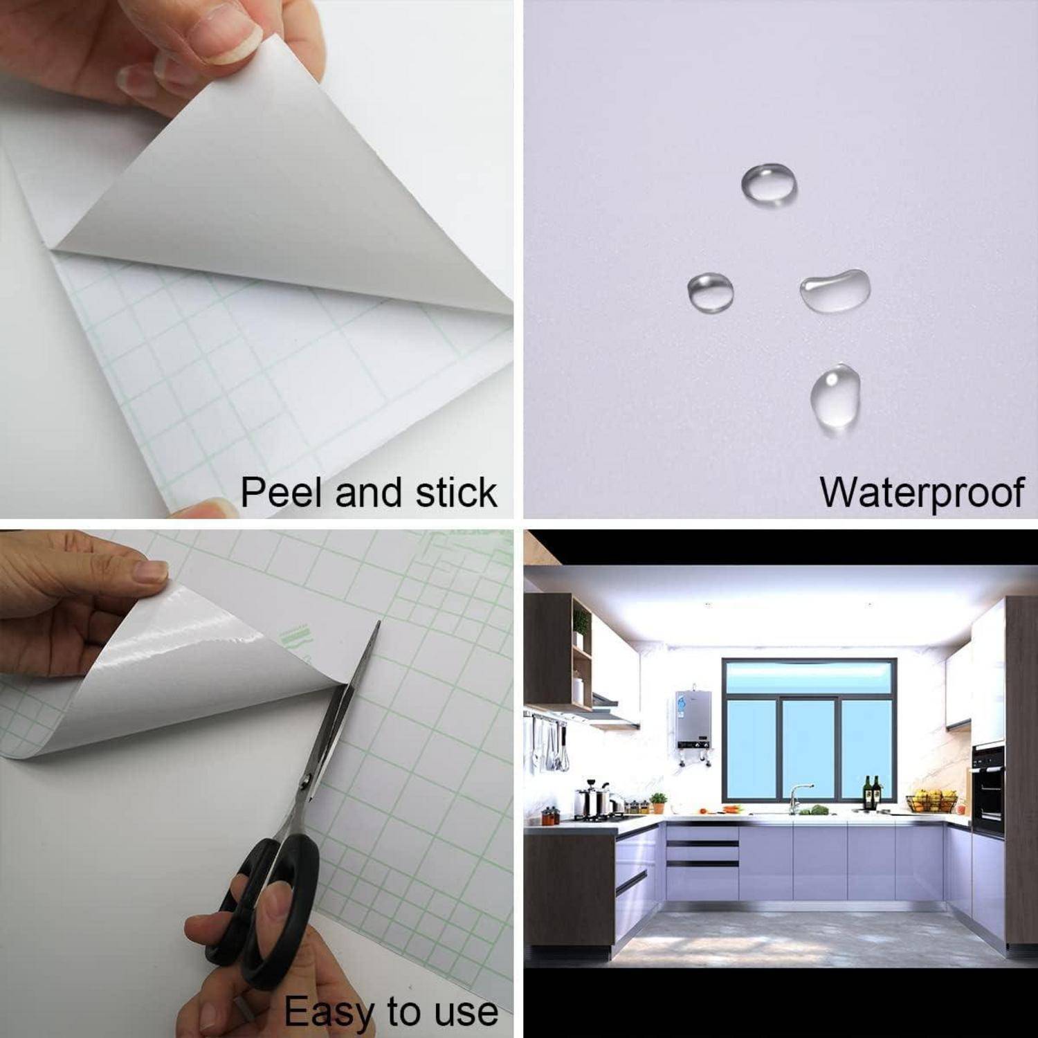 Das Bild zeigt vier Quadranten: oben links - abziehendes Klebepapieretikett mit der Aufschrift 'Ablösen und aufkleben'; oben rechts - Wassertropfen auf einer Oberfläche, beschriftet mit 'Wasserdicht'; unten links - Papier mit einer Schere schneiden, beschriftet mit 'Leicht zu verwenden'; unten rechts - moderne Küche mit Schränken und Fenster.