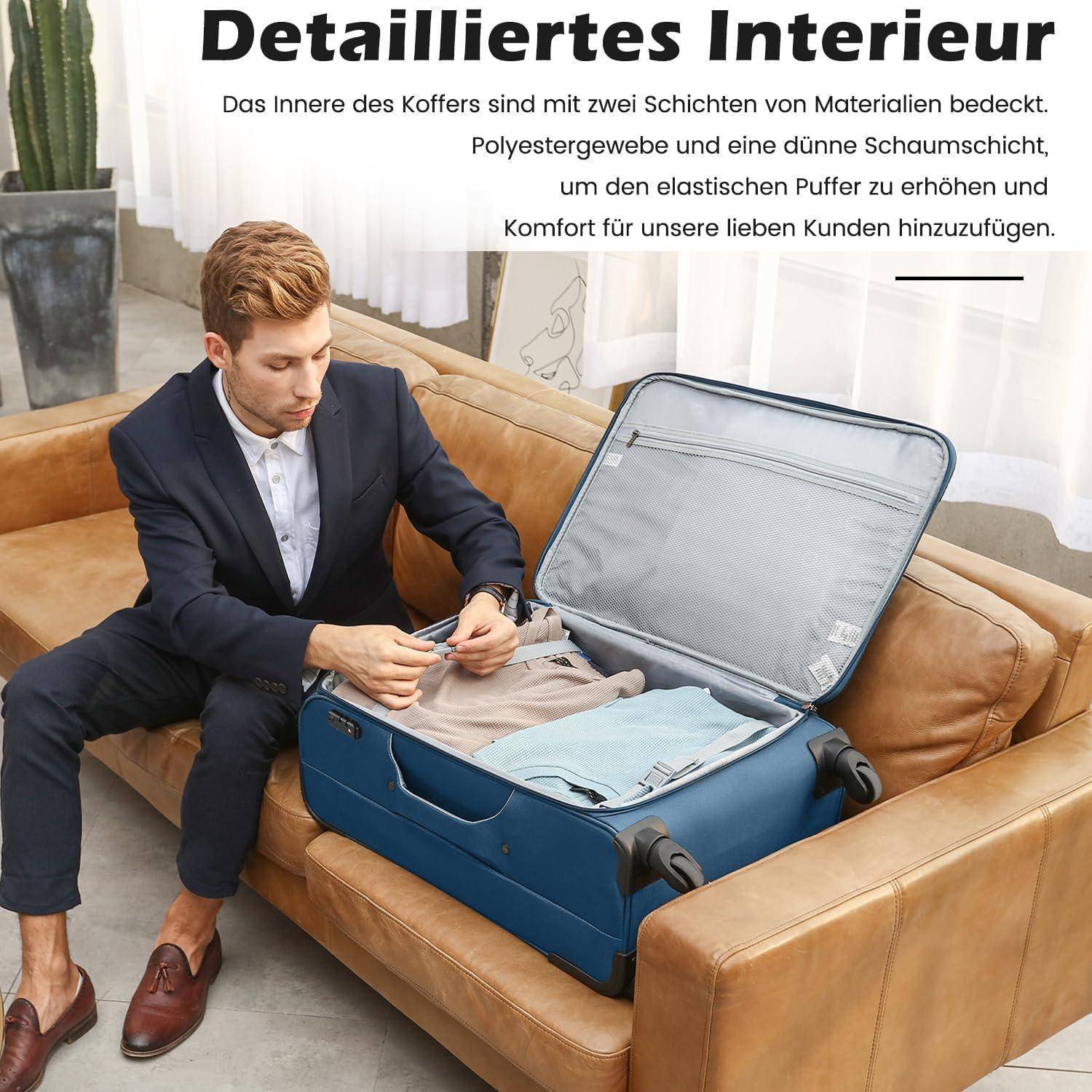 Ein Mann im Anzug sitzt auf einem Sofa und packt einen blauen Koffer. Das Bild hebt die detaillierten Innenansichten und Materialeigenschaften des Koffers hervor.