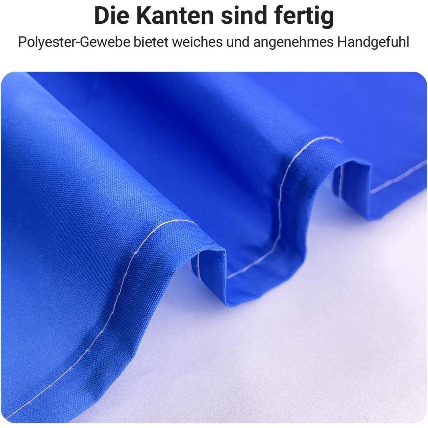 Blauer Polyester-Stoff mit fertigen Kanten wird gezeigt. Text liest sich: 'Die Kanten sind fertig. Polyester-Gewebe bietet weiches und angenehmes Handgefühl.