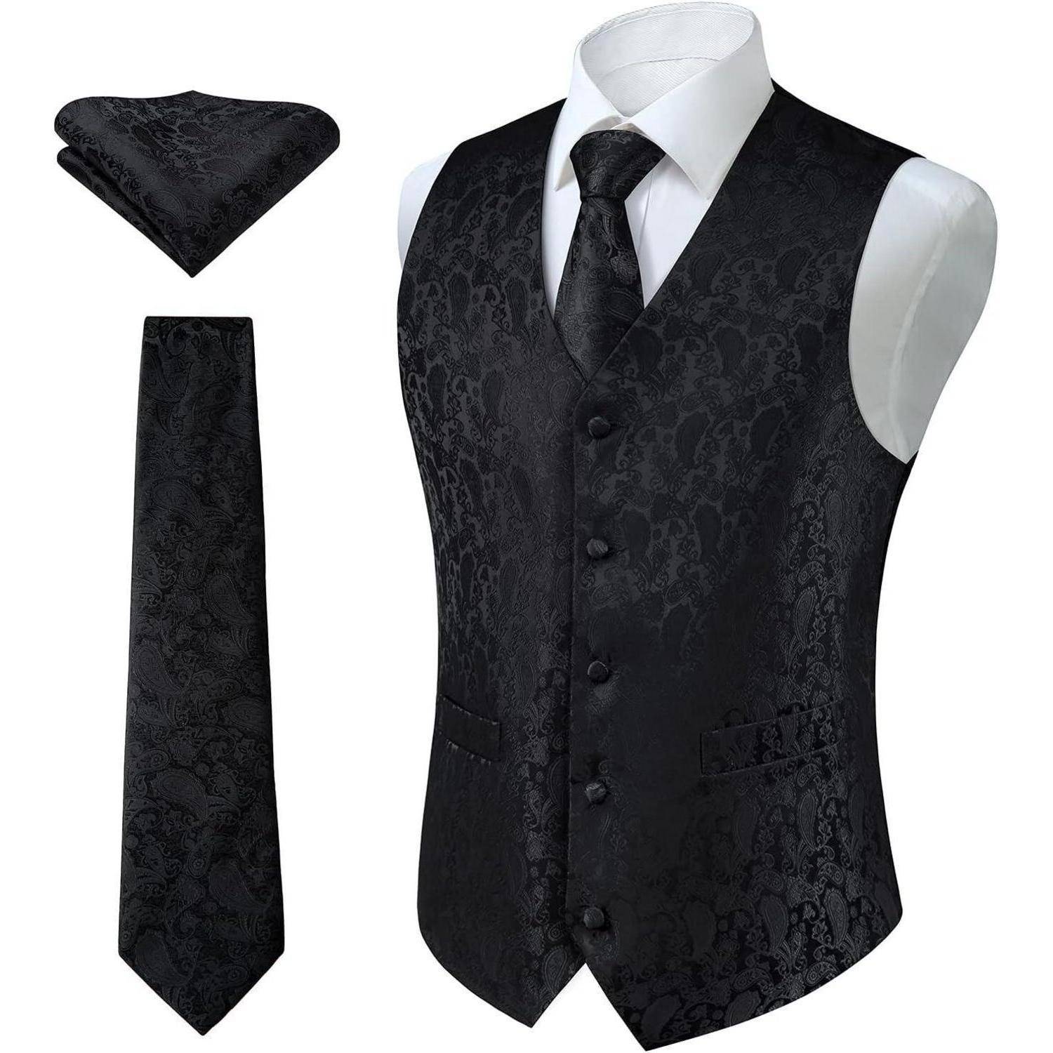 Eine schwarze formelle Weste mit dezenten Blumenmustern, eine passende Krawatte und ein Einstecktuch, geeignet für gehobene oder formelle Anlässe.
