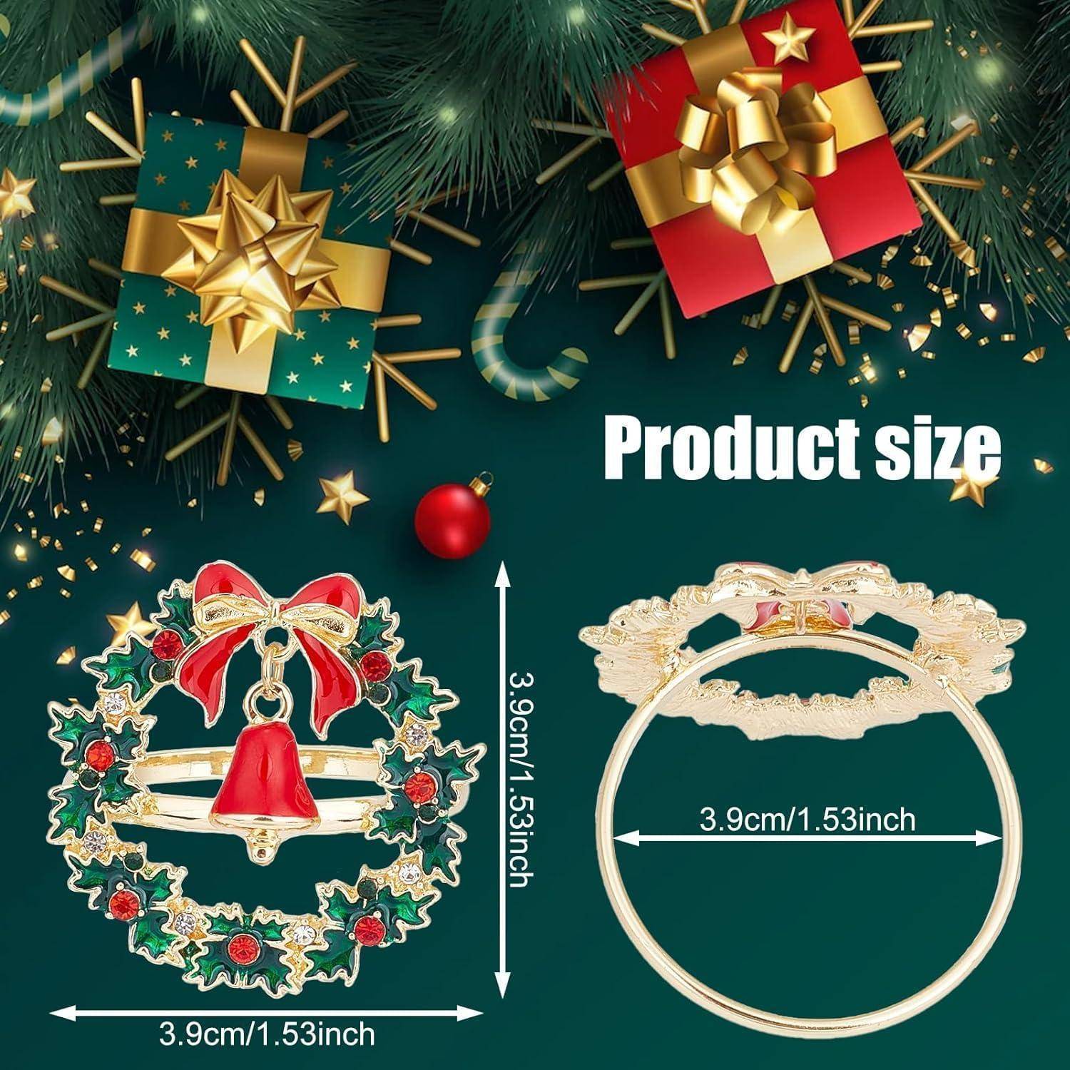 Weihnachtliches Bild zeigt eine dekorative Kranzbrosche mit roter Schleife und Glocke, hervorgehobene Abmessungen 3,9 cm/1,53 Zoll. Geschenkkartons im Hintergrund.
