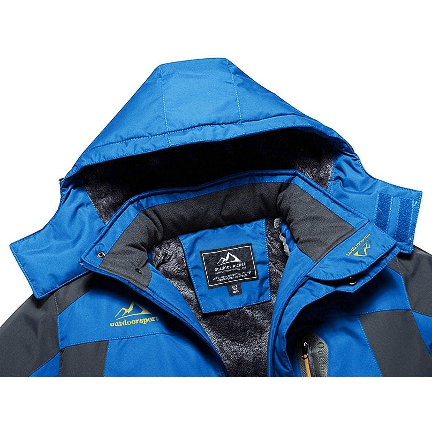 Eine blaue Outdoor-Jacke mit Kapuze, Fleece-Futter und dem Etikett 'outdoor sport'. Geeignet für Aktivitäten bei kaltem Wetter.