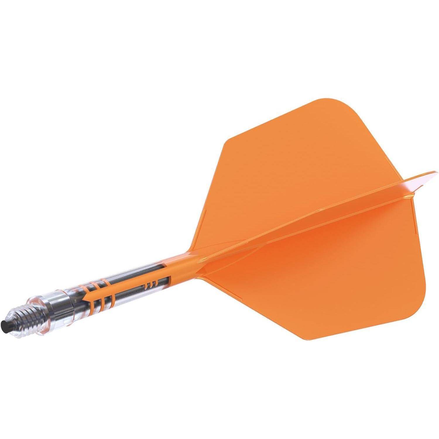 Ein orangefarbener Pfeil mit einer silbernen Spitze und flexiblen Schwanzflossen, der typischerweise im Dartspiel zum Zielen auf eine Zielscheibe verwendet wird.