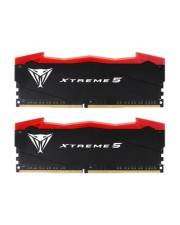 Zwei schwarze und rote RAM-Module mit der Bezeichnung „XTREME 5