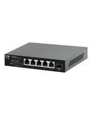 Ein schwarzer Netzwerk-Switch mit fünf Ethernet-Ports und LED-Anzeigen auf der Frontplatte, der zum Verbinden mehrerer Geräte in einem Netzwerk verwendet wird.