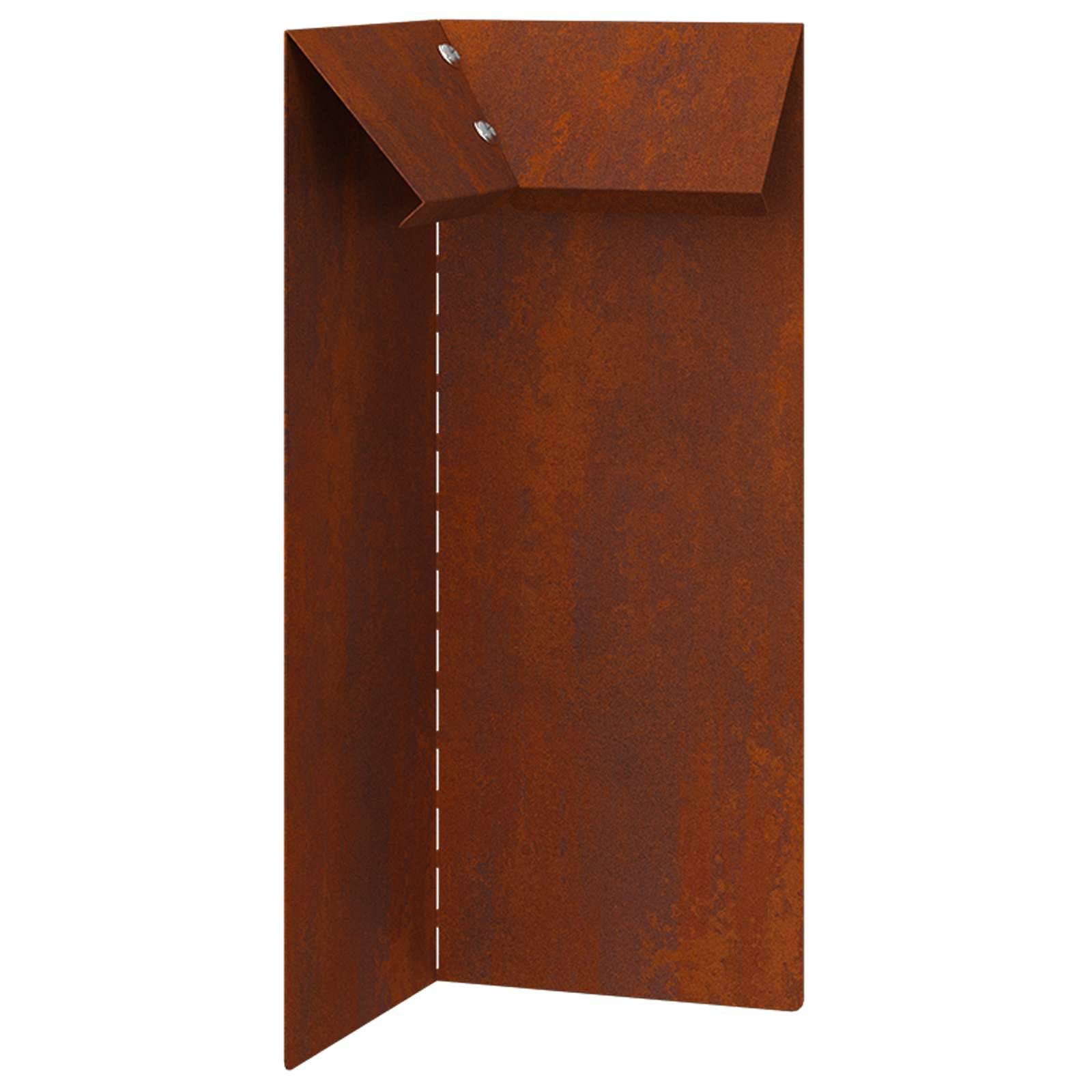 Eine rostfarbene Metallhalterung mit zwei Löchern oben, entworfen für Montage oder Unterstützung.