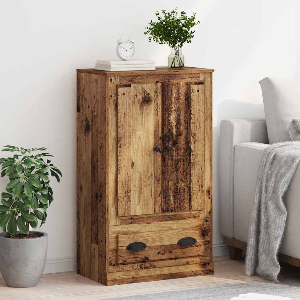 Rustikaler Holzschrank mit einer Tür und zwei Schubladen, stilvoller neben einem Sofa mit Pflanzen und Dekoration in einem hellen Wohnzimmer positioniert.