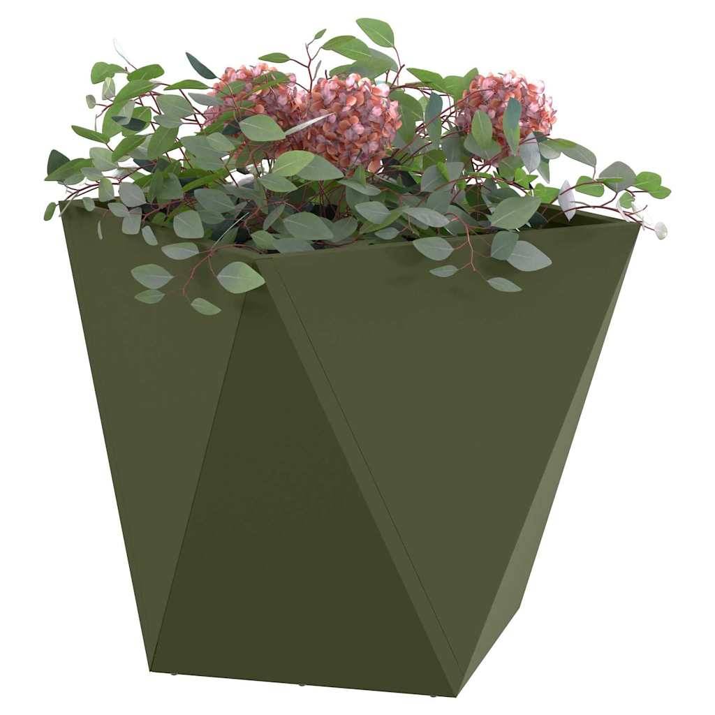 Ein geometrischer Pflanztopf mit üppigen grünen Blättern und rosa Blüten, der ein modernes Design vor einem weißen Hintergrund präsentiert.