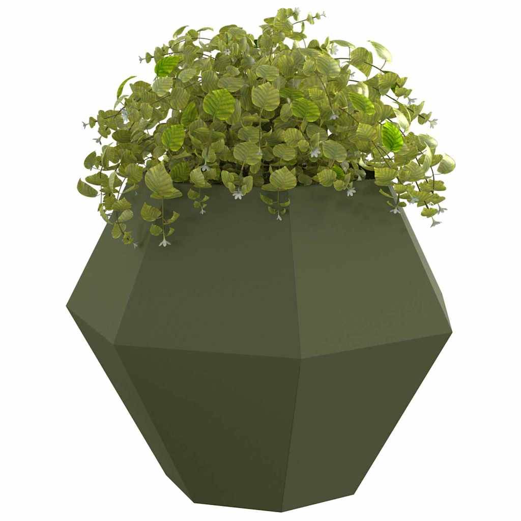 Ein grüner geometrischer Topf mit üppigem grünem Blattwerk, das über den Rand hinausquillt, vor einem weißen Hintergrund platziert.