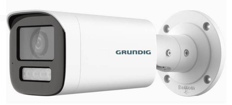 Weiße Grundig-Sicherheitskamera auf einer Wandhalterung montiert, in Seitenansicht mit sichtbarem Objektiv und Infrarot-LEDs.