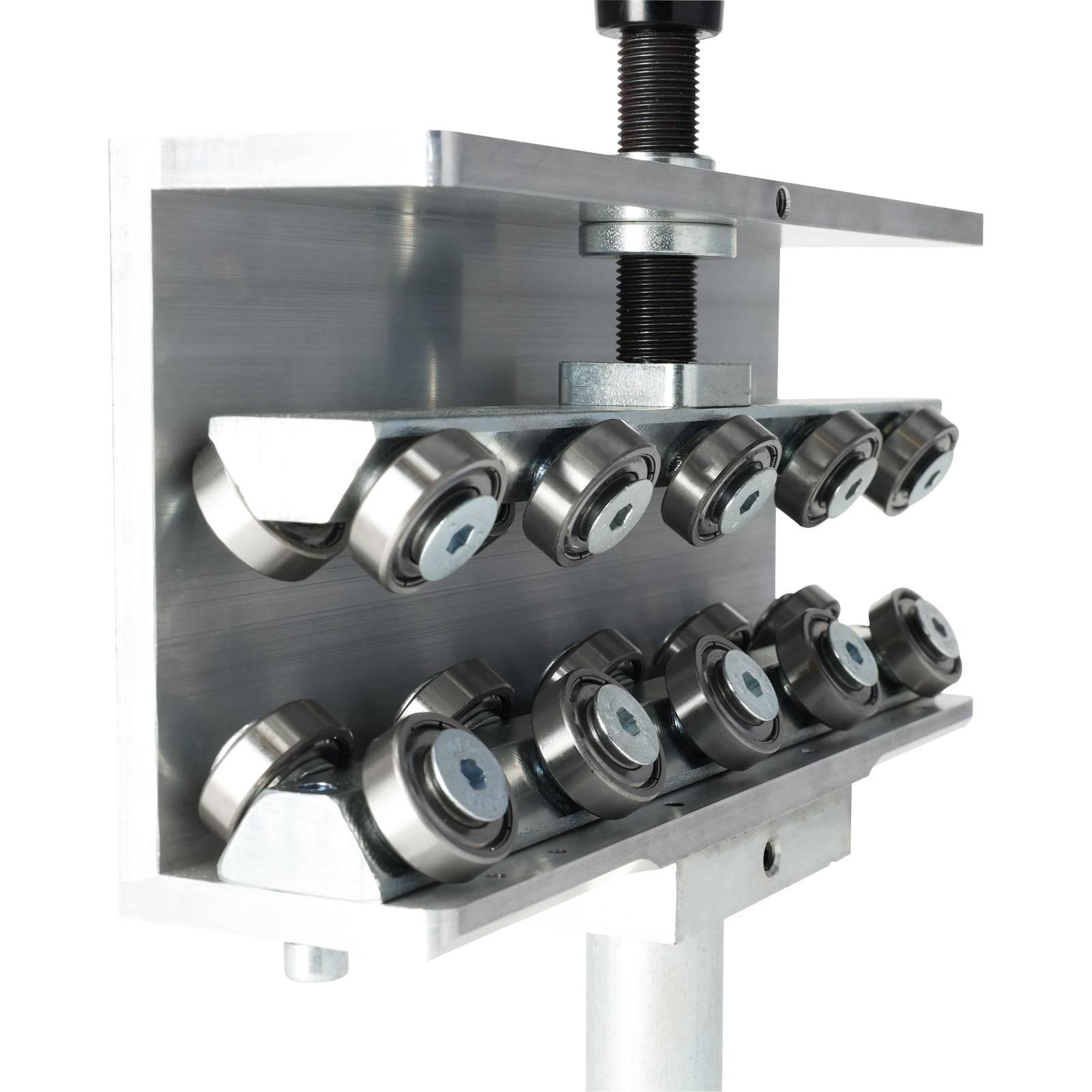 Ein Metallhalter mit mehreren in zwei Reihen angebrachten Wälzlagern, in Nahaufnahme dargestellt, was auf eine mechanische oder industrielle Komponente hinweist.