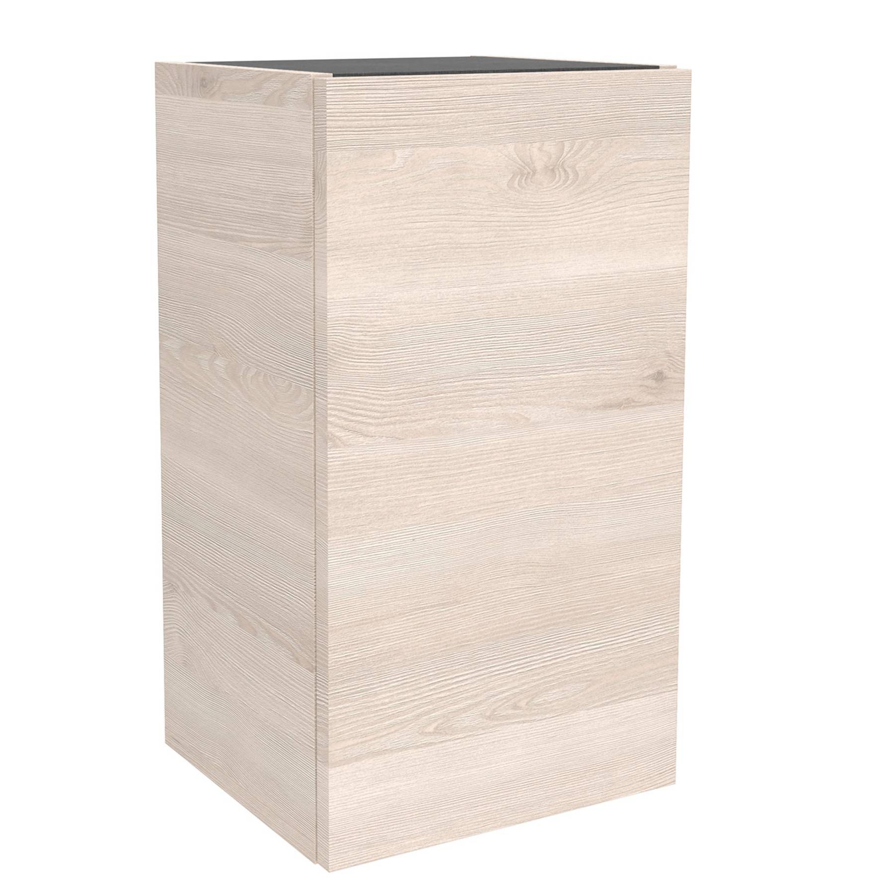 Ein Holzsockel mit einer hellen, natürlichen Oberfläche steht vor einem schlichten Hintergrund.