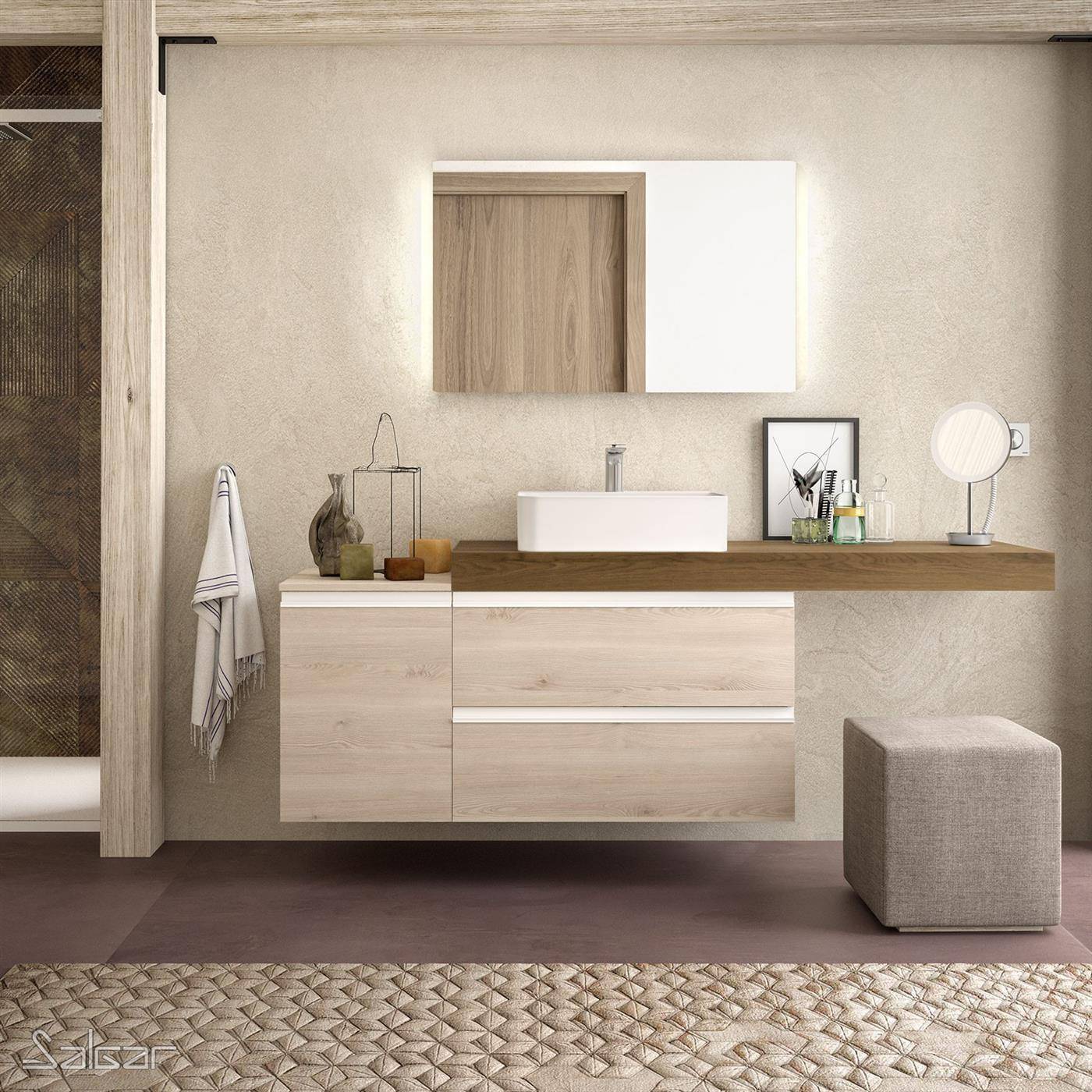 Modernes minimalistisches Badezimmer-Waschtischset mit Holzschränken, Aufsatzwaschbecken, beleuchtetem Spiegel, Regalen, Hocker und strukturiertem Teppich.