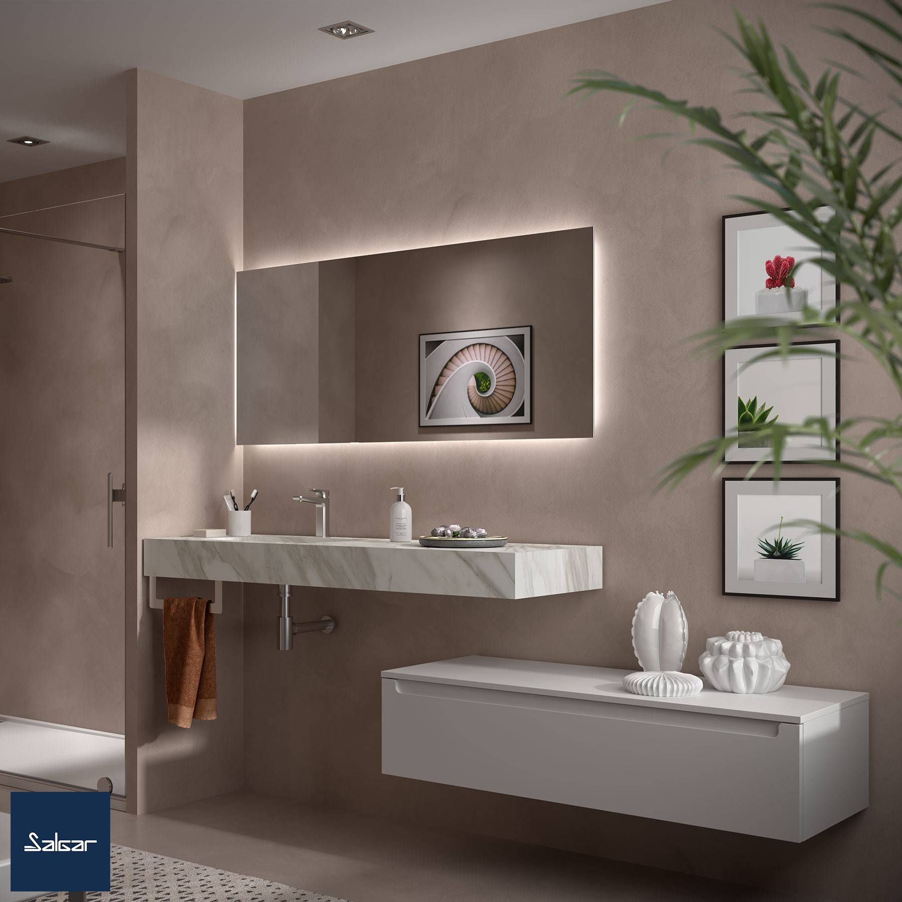 Modernes Badezimmer mit einem großen hintergrundbeleuchteten Spiegel, einem schwebenden Marmor-Waschbecken und minimalistischer Dekoration. Drei kleine gerahmte Pflanzendrucke zieren die Wand.