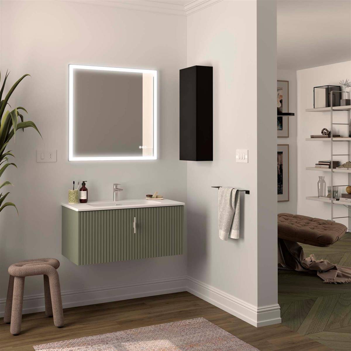Modernes Badezimmer-Waschtisch mit beleuchtetem Spiegel, schwebendem grünem Schrank, Wandschrank, Handtuch und Hocker in minimalistische Inneneinrichtung.