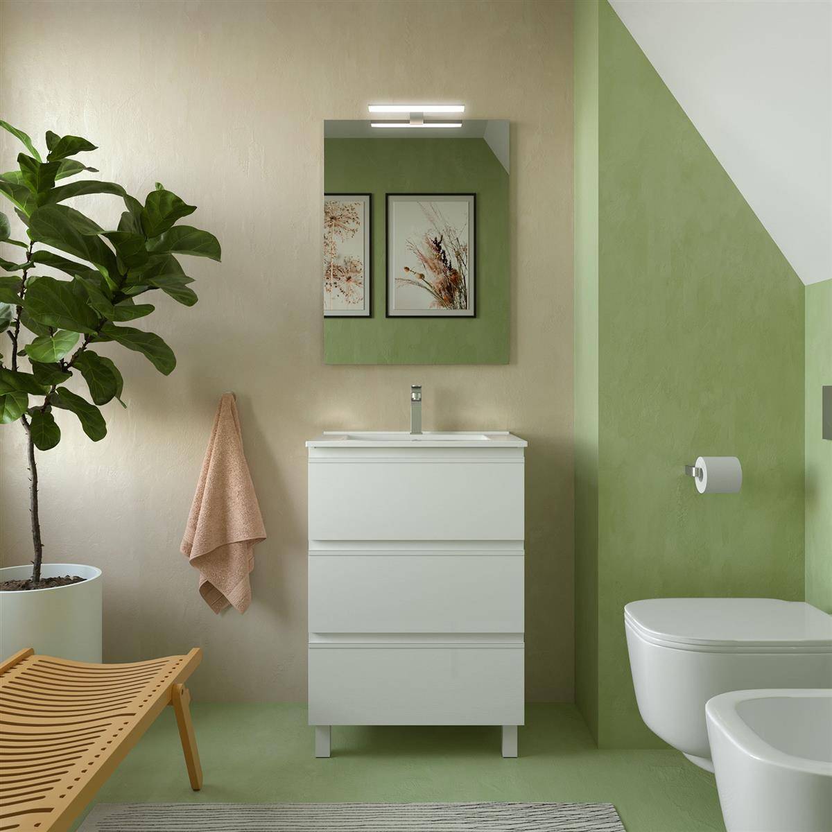 Minimales Badezimmer mit weißem Waschtisch und Spiegel, Toilette, Bidet, Topfpflanze, Handtuch und Slattenbank auf grünen Wänden und Boden.