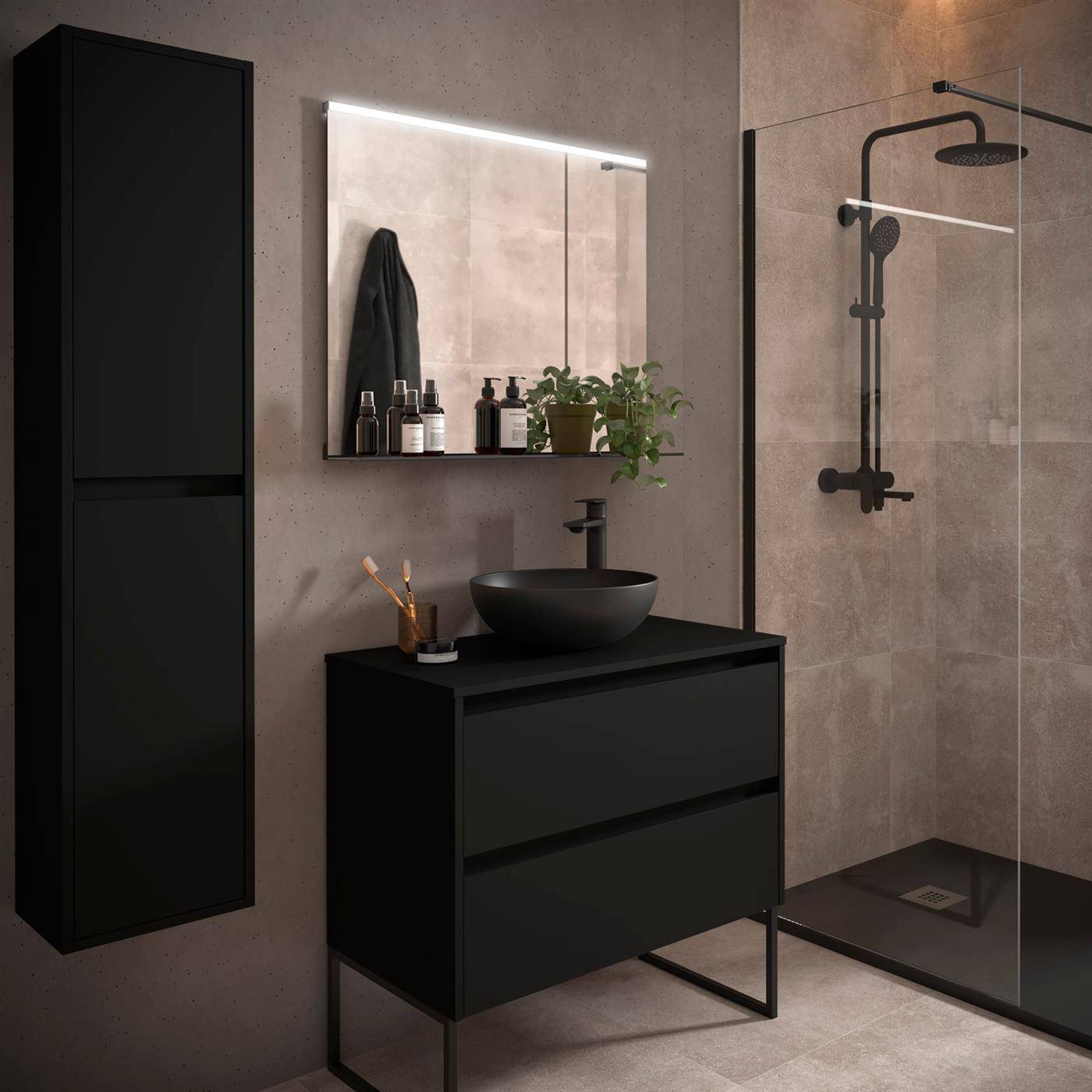 Modernes Badezimmer mit matter schwarzer Waschtischanlage, rundem Aufsatzwaschbecken, beleuchtetem Spiegel, Wandschrank und begehbarer Dusche mit schwarzen Armaturen.