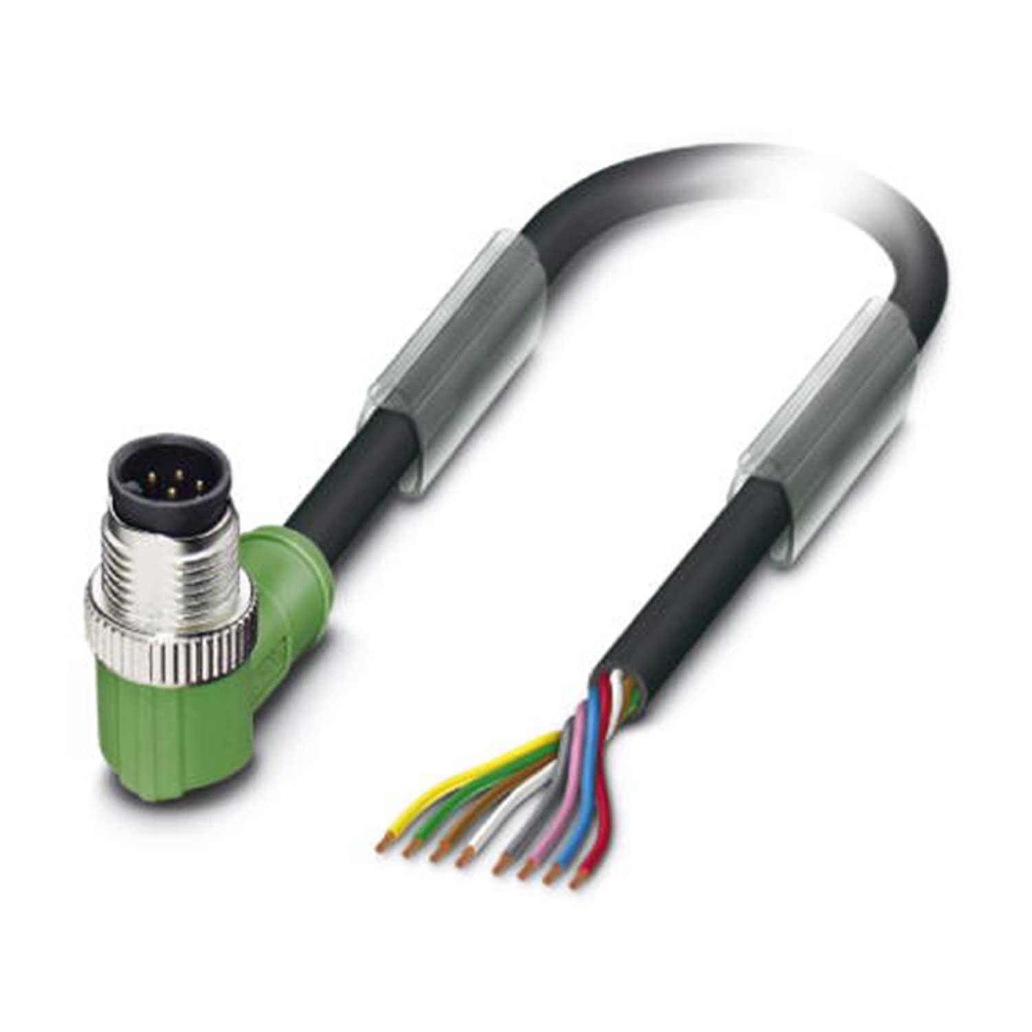 Ein gewickeltes elektrisches Kabel mit einem gewinkelteten grünen Stecker, an dessen Ende mehrere freiliegende, mehrfarbige Drähte zu sehen sind.