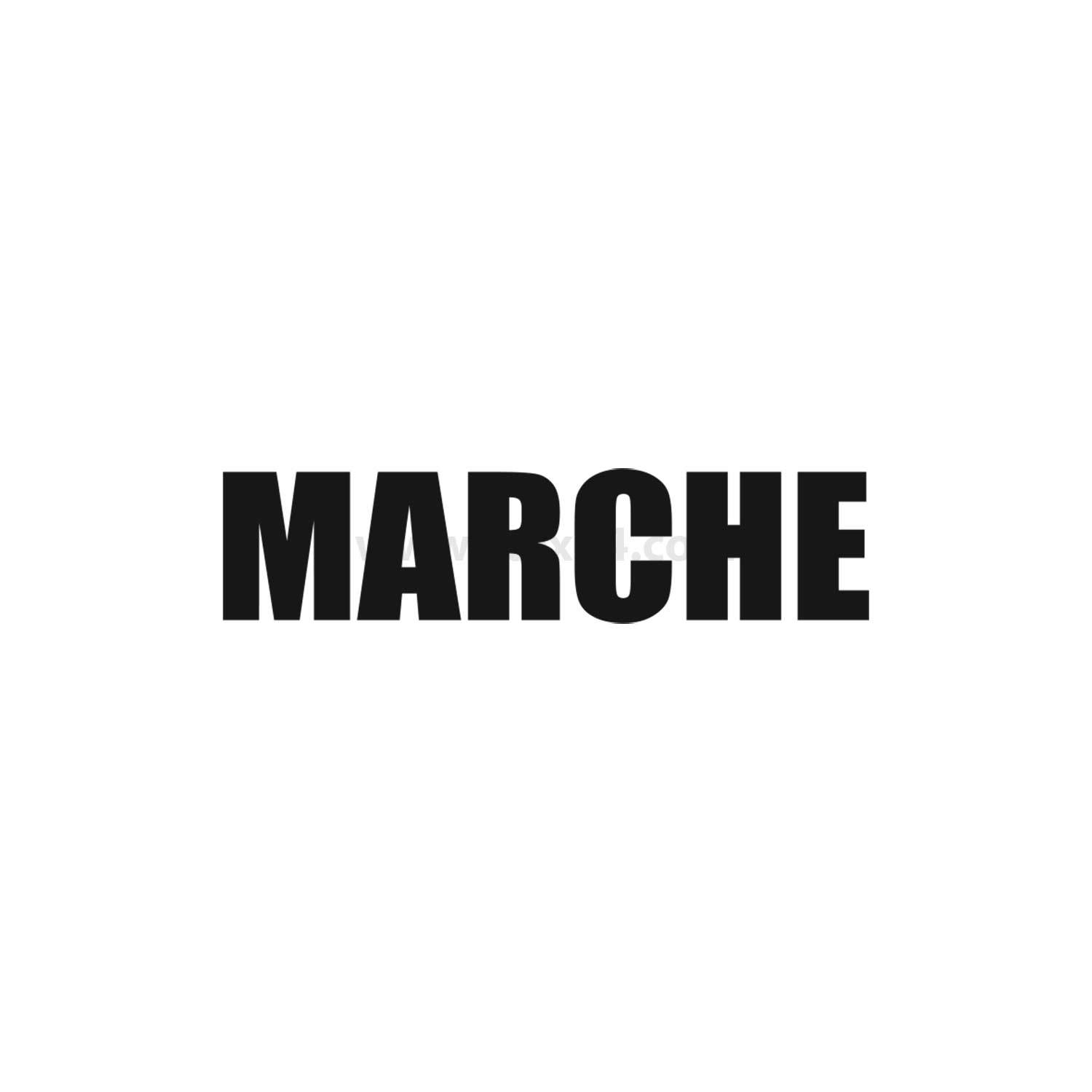 Das Bild zeigt das Wort 'MARCHE' in fetter schwarzer Schrift auf einem einfarbigen weißen Hintergrund.