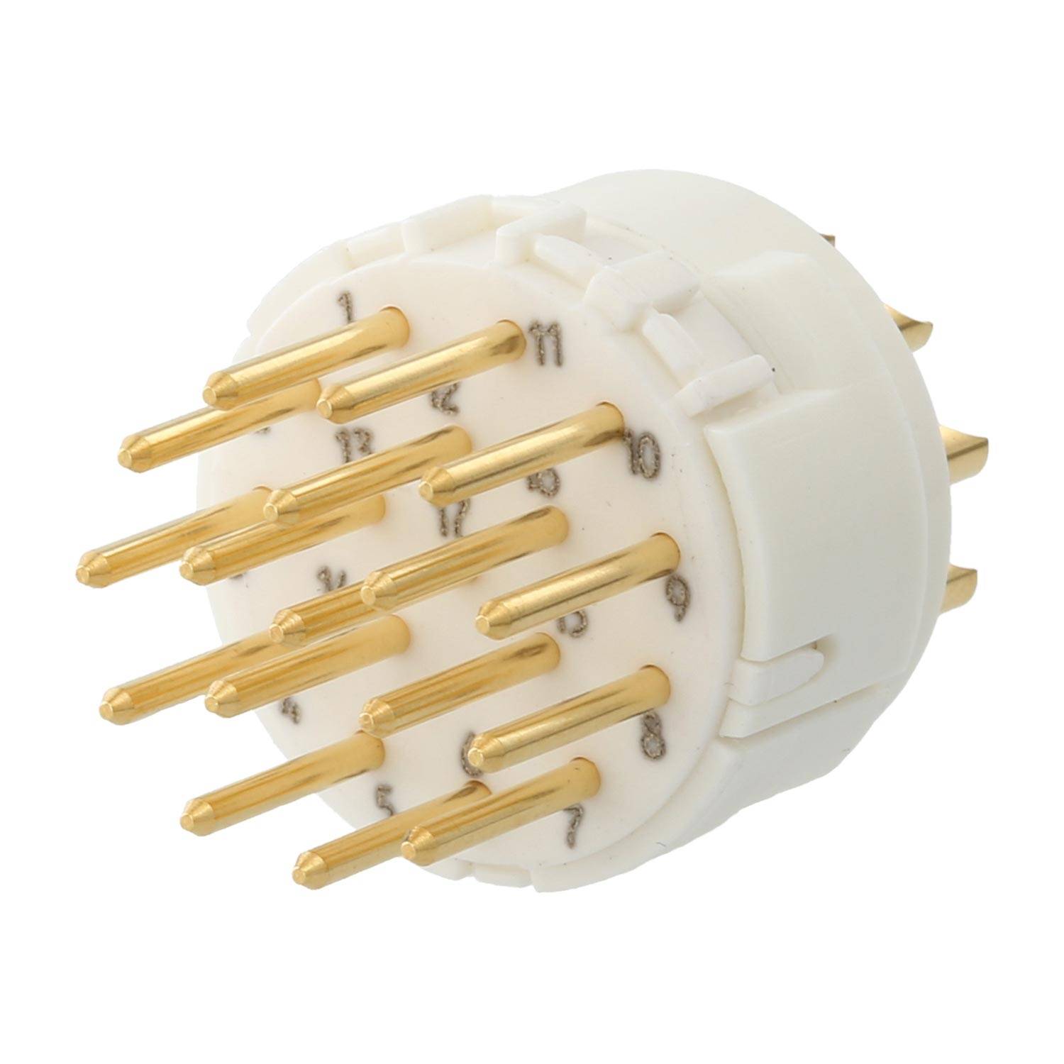 Eine Nahaufnahme eines weißen, kreisförmigen elektronischen Anschlusses mit mehreren goldenen Stiften, die nach außen ragen.