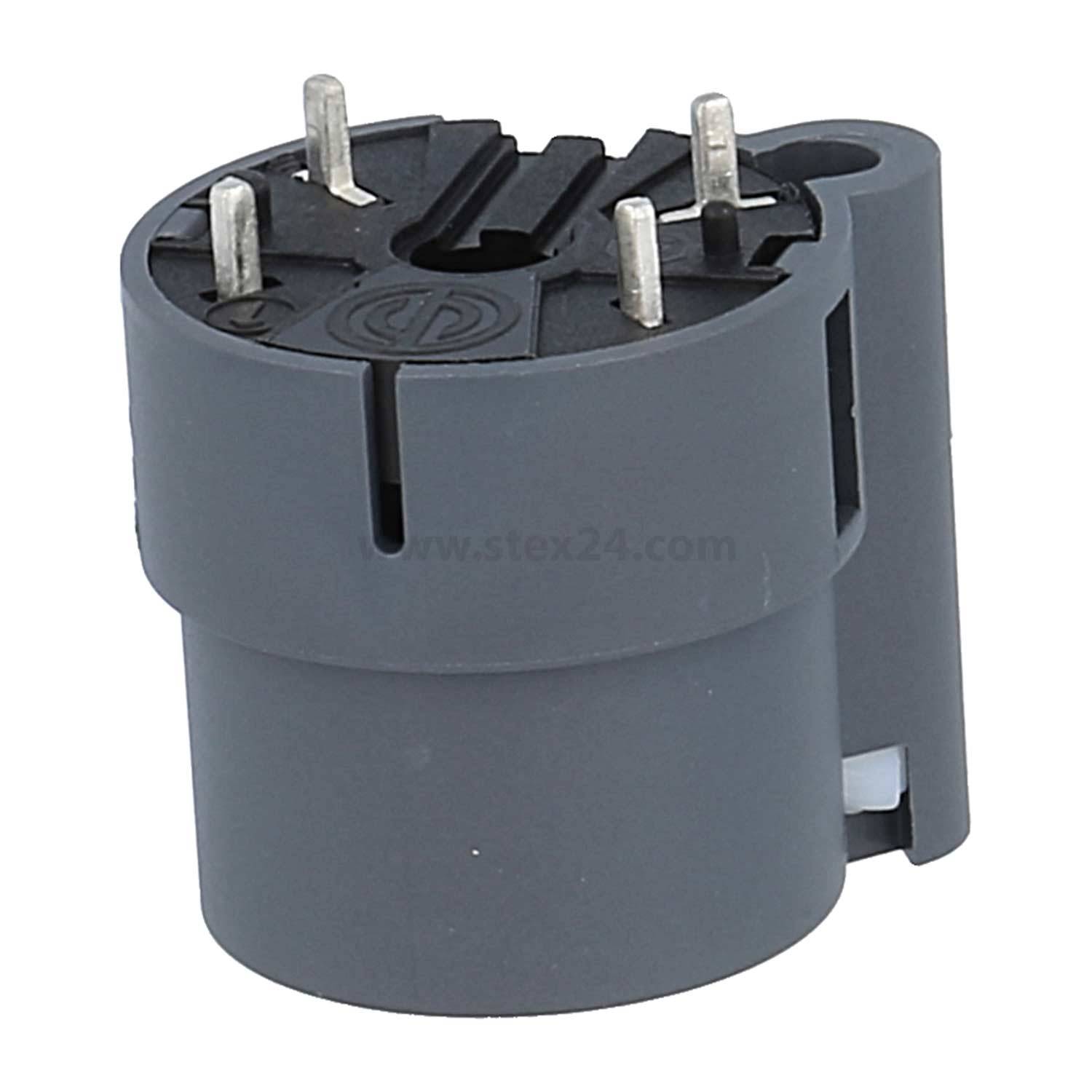 Ein grauer elektrischer Steckdosenadapter mit mehreren Stiften und Öffnungen, der für den Anschluss verschiedener Steckertypen entwickelt wurde.