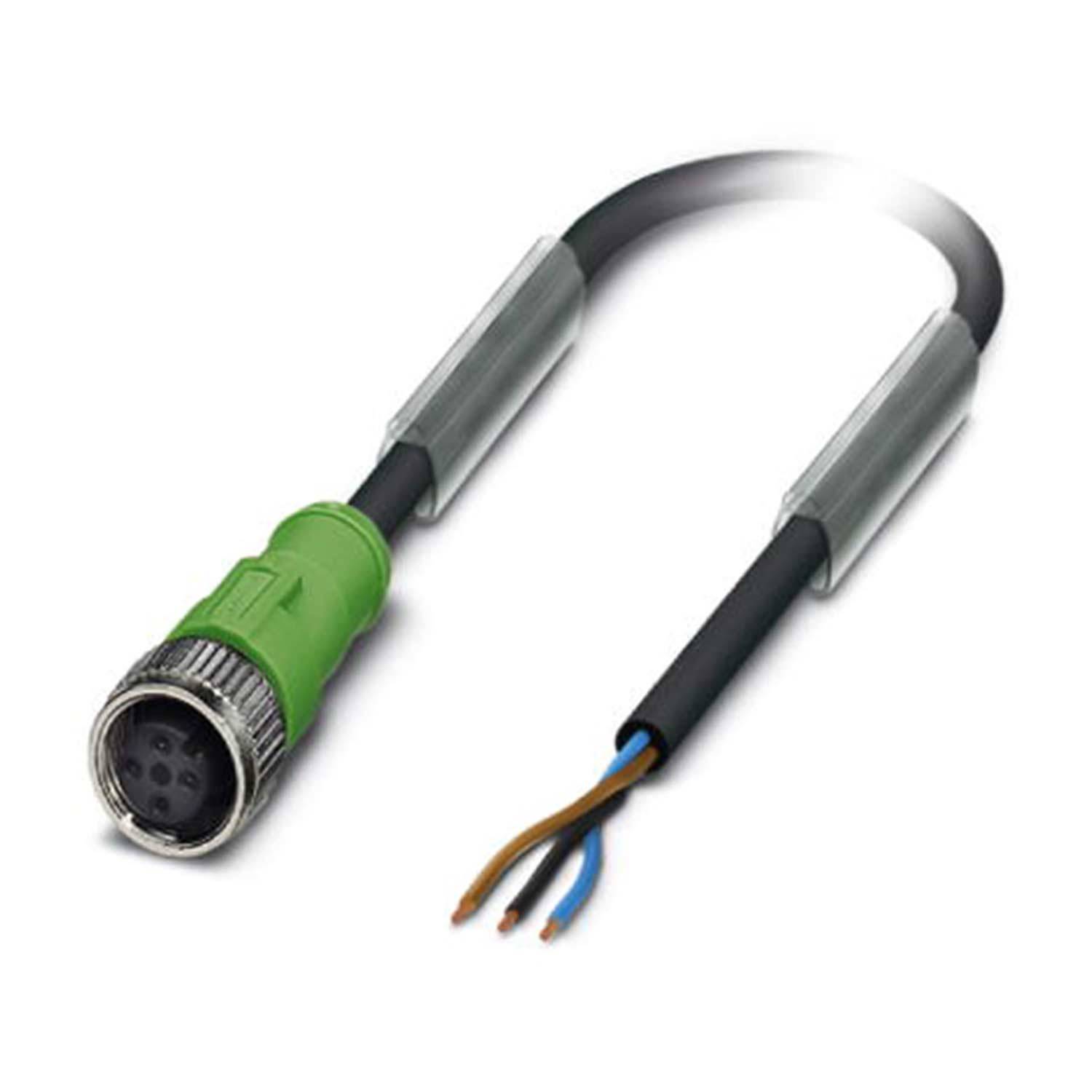 Ein schwarzes Kabel mit einem grünen Rundstecker an einem Ende und freigelegten Drähten am anderen Ende, das zum Verbinden elektronischer Geräte verwendet wird.