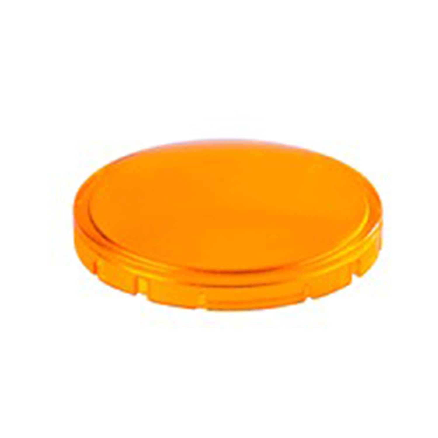 Eine orangefarbene kreisrunde Objektivabdeckung auf einem weißen Hintergrund, die zum Schutz oder zur Filterung verwendet wird.