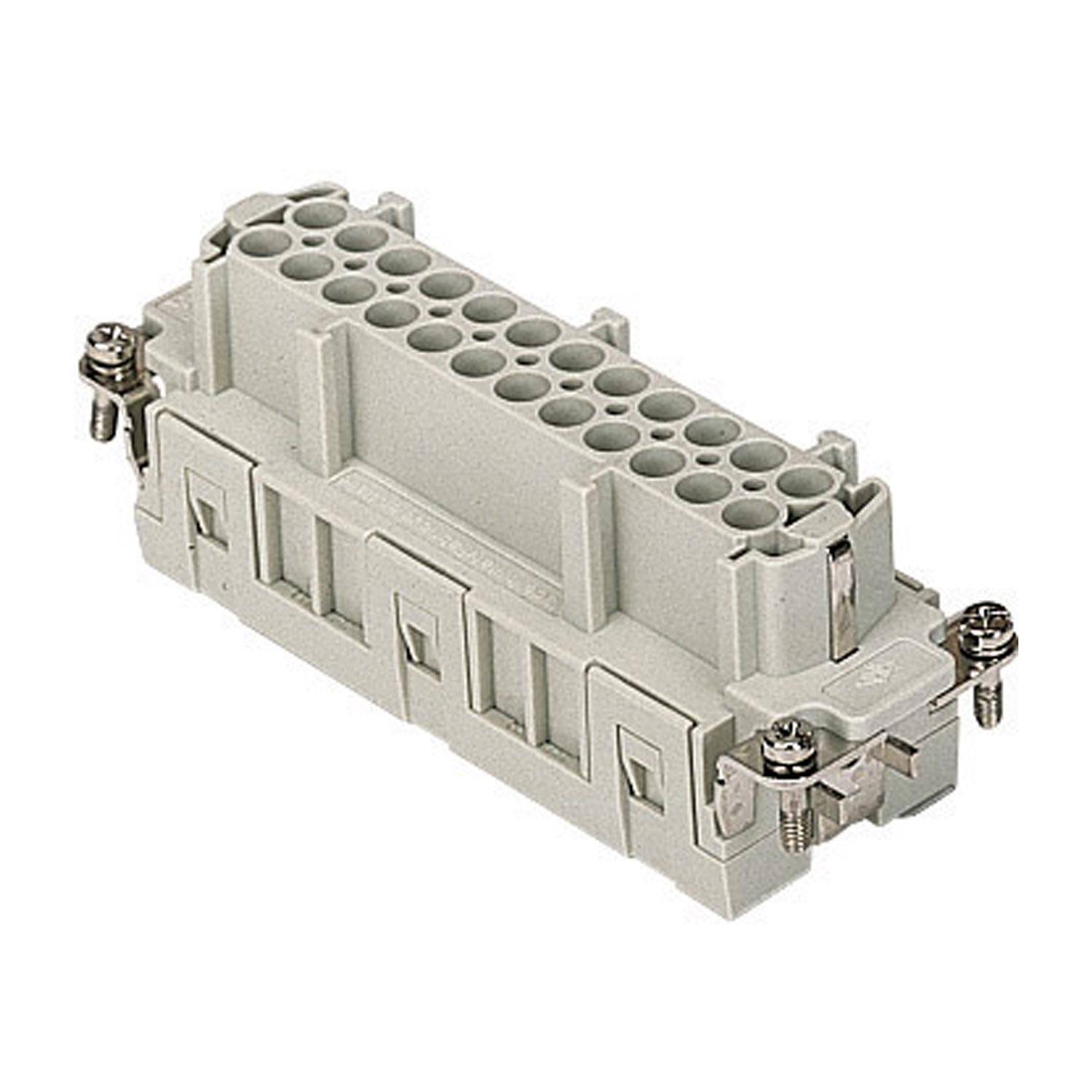 Ein grauer industrieller Steckverbinder mit mehreren Pins für elektrische Verkabelung, ausgestattet mit Metallclips an den Seiten für eine sichere Befestigung.