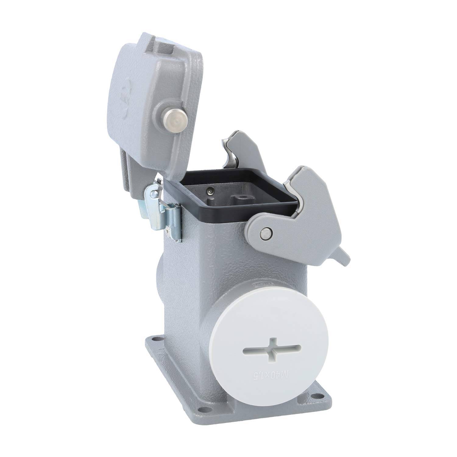 Grauer industrieller Elektroanschluss mit offener Schutzabdeckung, der die Innensteckdose zeigt, entwickelt für robuste Nutzung und Sicherheit.