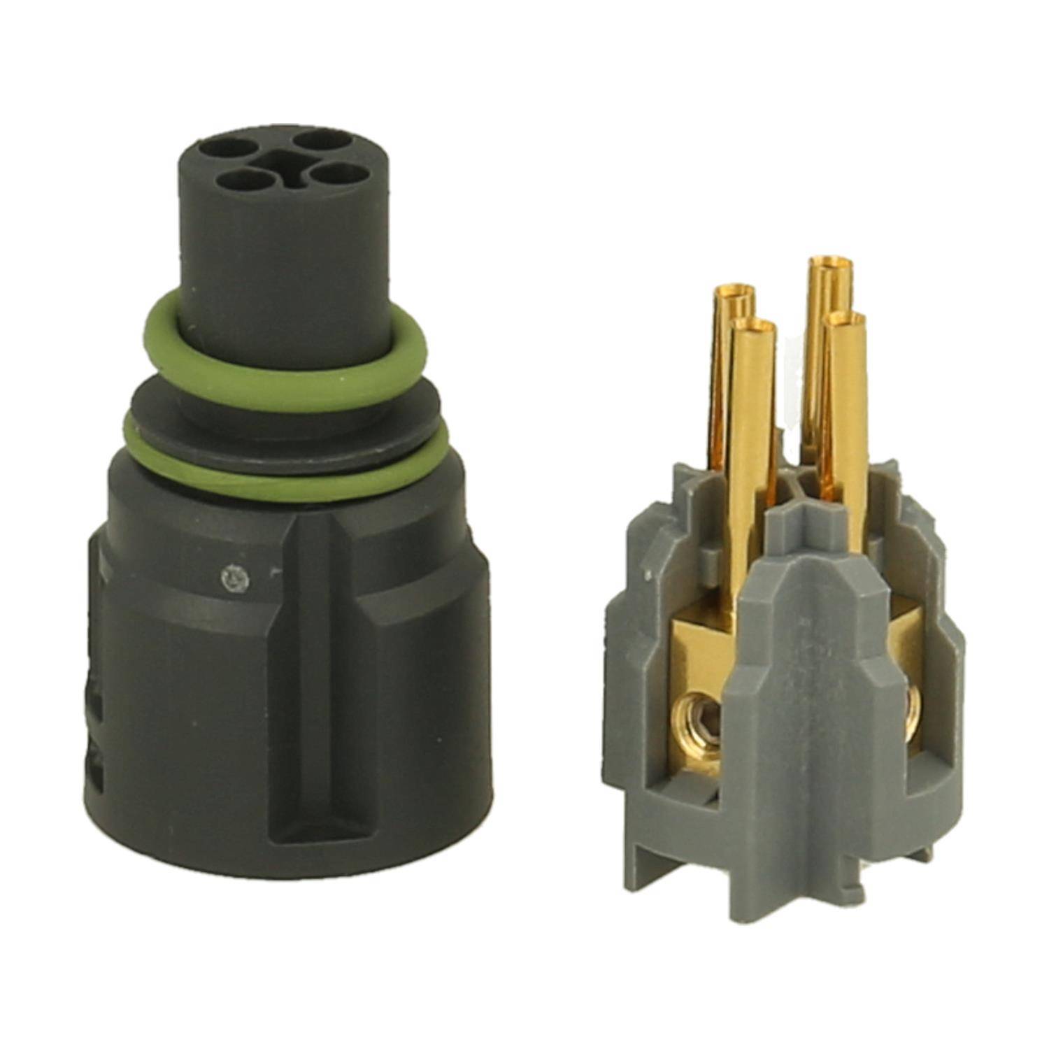 Ein zweiteiliger goldbeschichteter elektrischer Anschluss mit einer schwarz-grünen Ummantelung, entwickelt für sichere elektrische Verbindungen.