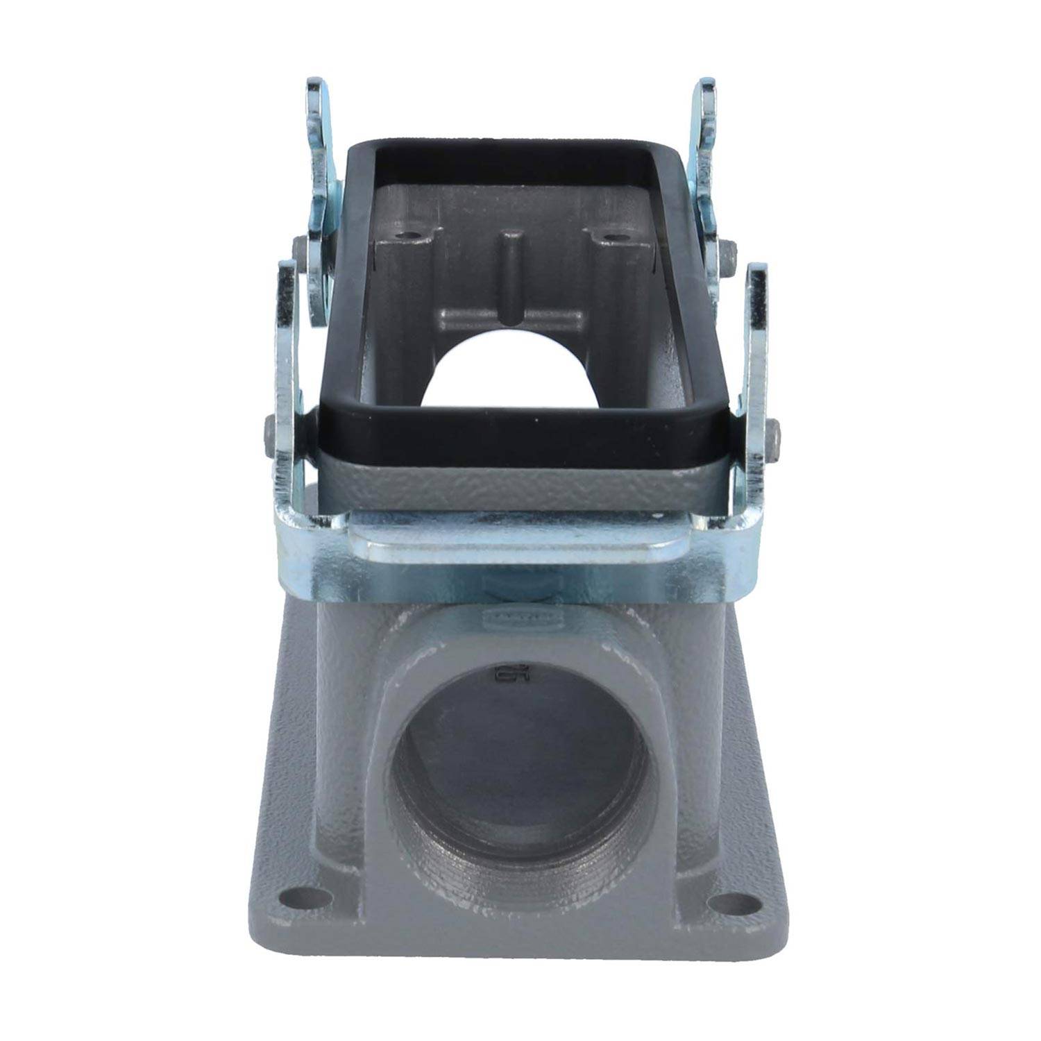 Frontansicht eines rechteckigen Metallgehäuses für einen elektrischen Steckverbinder mit einer kreisrunden Öffnung, Klemmvorrichtung und Befestigungslöchern.