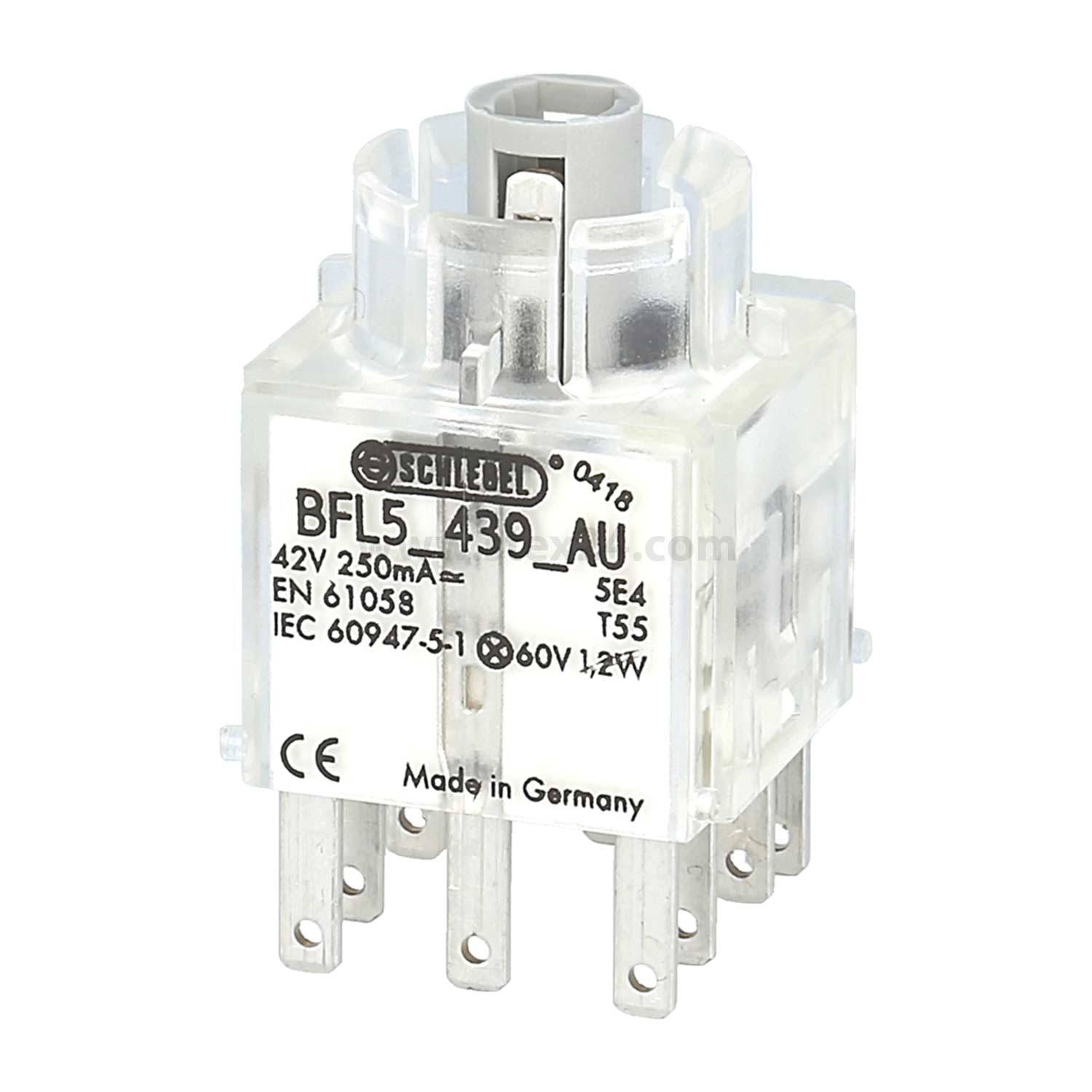 Drucktastenschalter, Modell BFL5, mit transparentem Gehäuse. Beschriftet mit '42V 250mA' und 'Made in Germany'. Acht Metallstifte zur Verbindung.