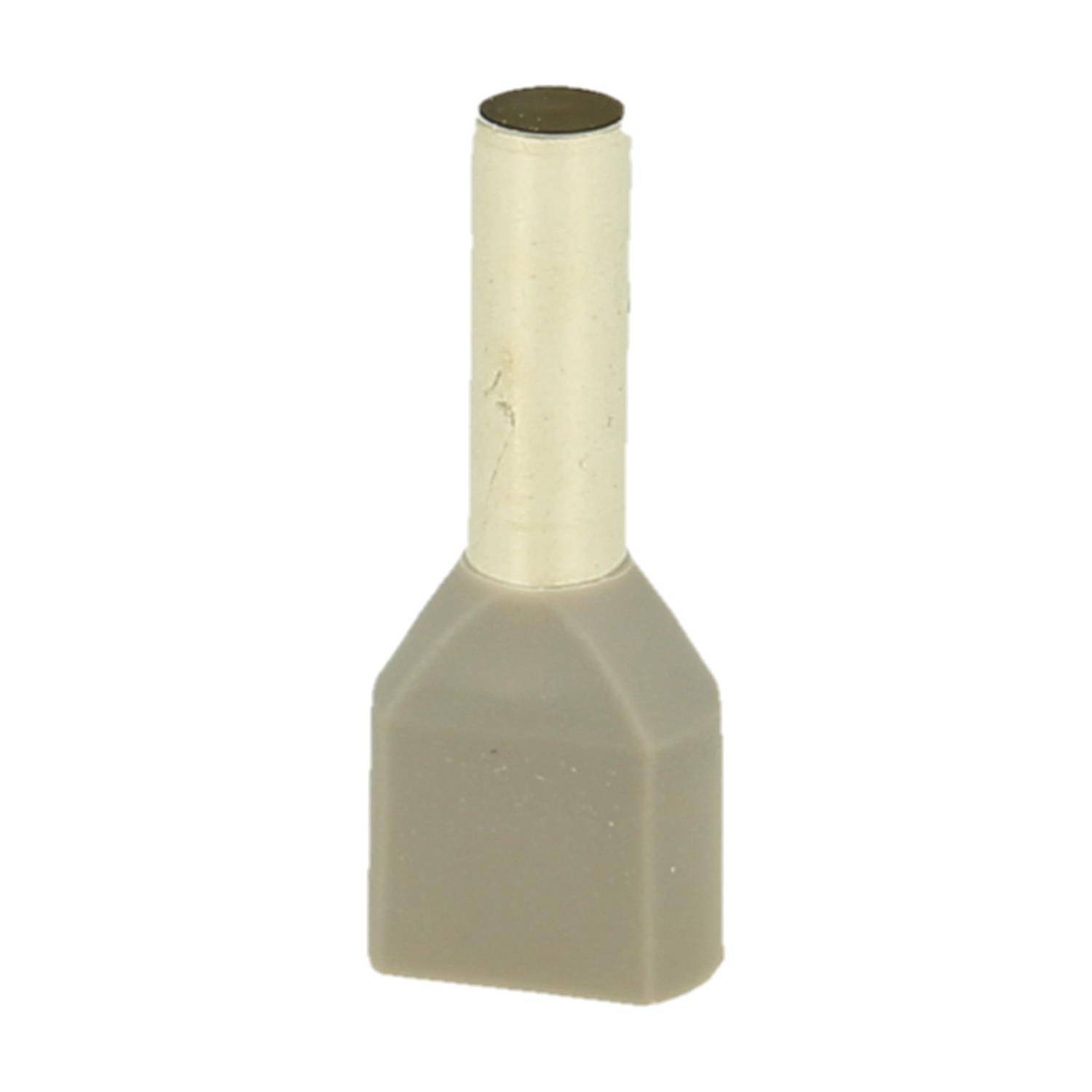 Eine beige Aderendhülse mit einem zylindrischen Oberteil und rechteckiger Basis, die zum sicheren Verbinden von elektrischen Drähten verwendet wird.